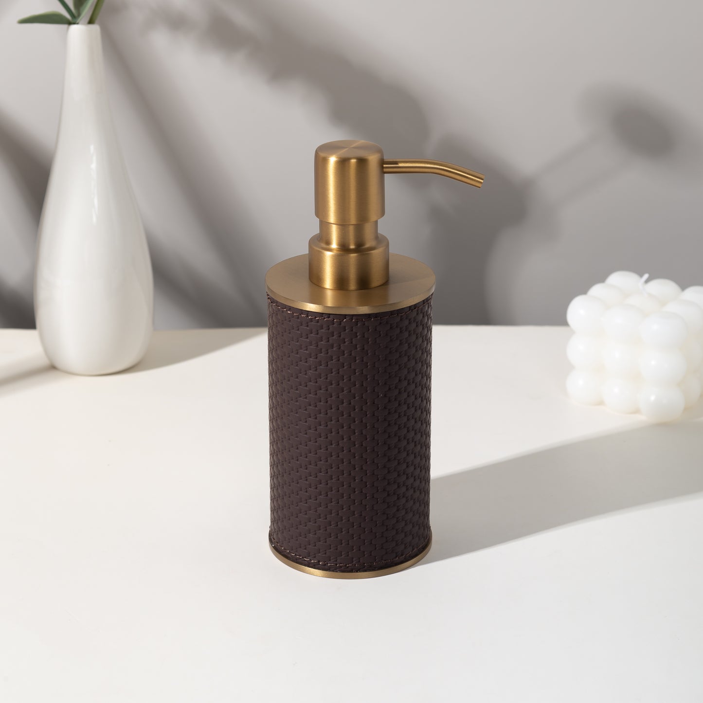 LAMON ROUND MIDNIGHT MOCHA SOAP DISPENSER