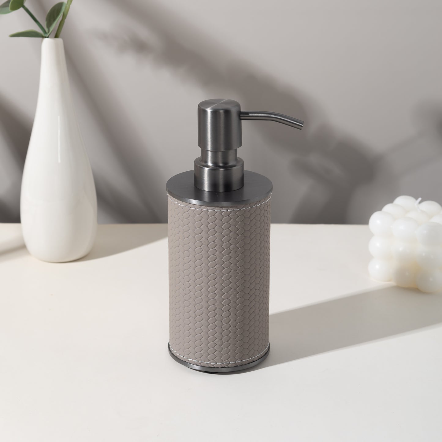 LAMON ROUND SILVER HAZE SOAP DISPENSER