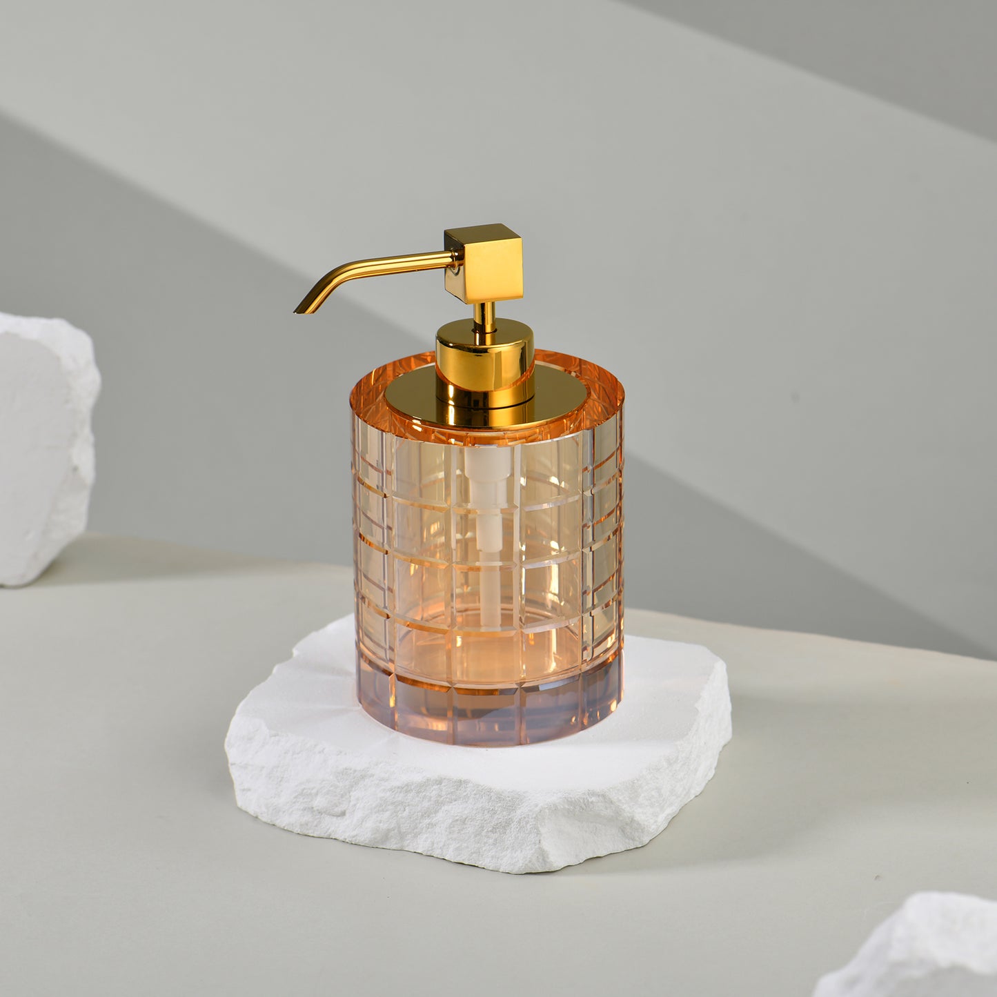 VISONA AMBER SOAP DISPENSER