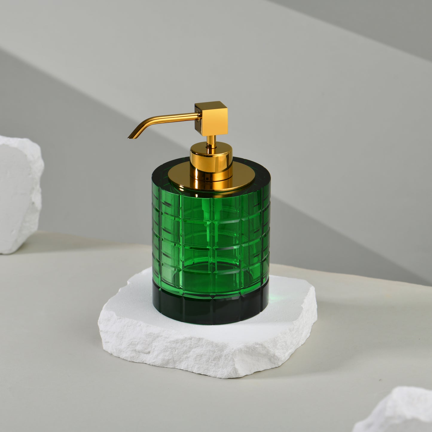 VISONA DARK GREEN SOAP DISPENSER